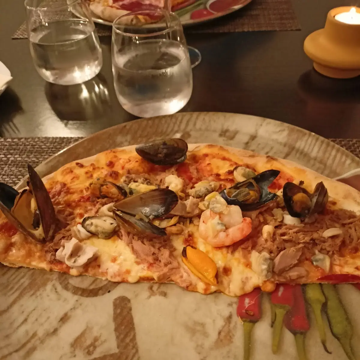 Meeresfrüchte Pizza