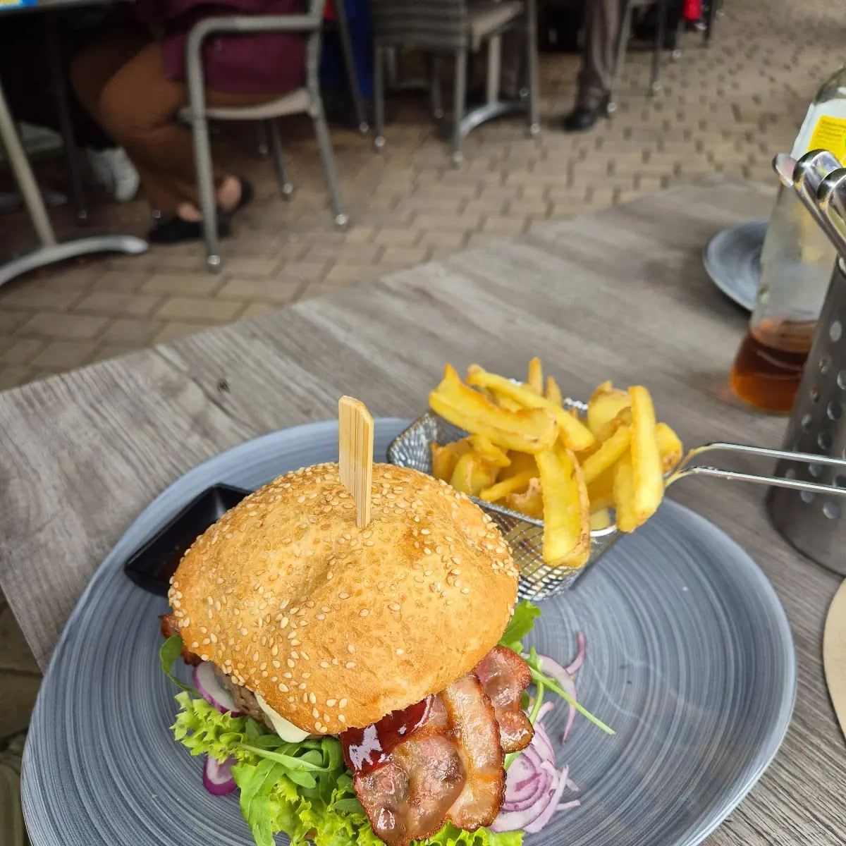 Chassis Cheese Burger