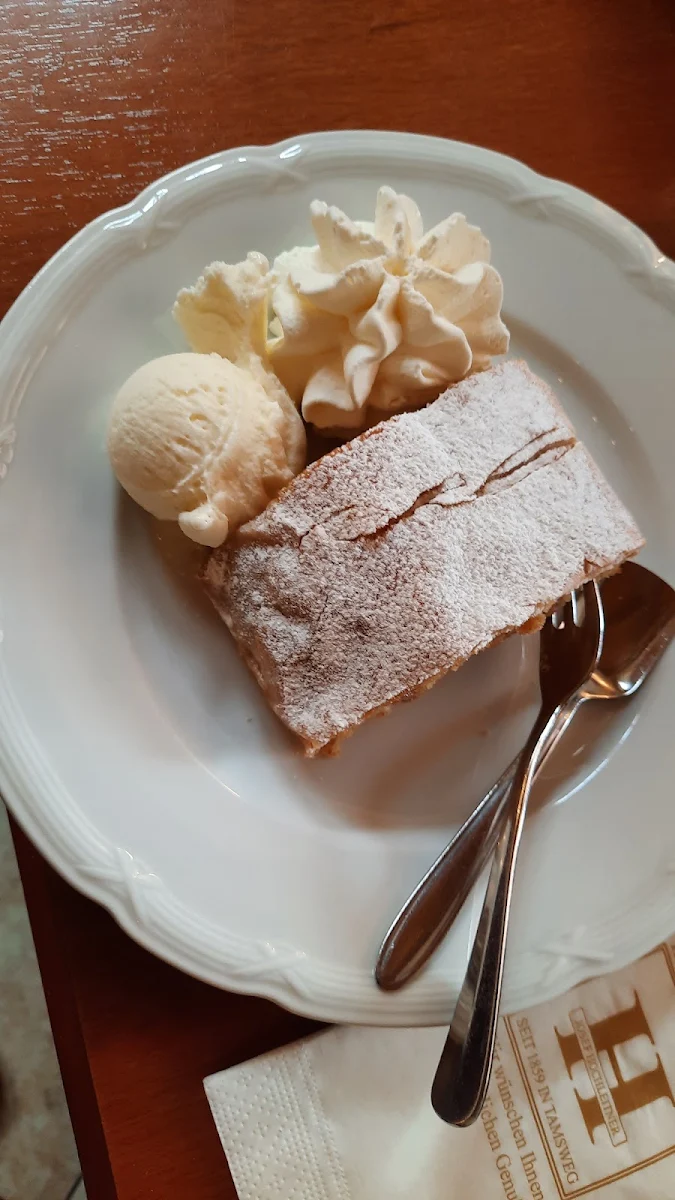 Apfelstrudel