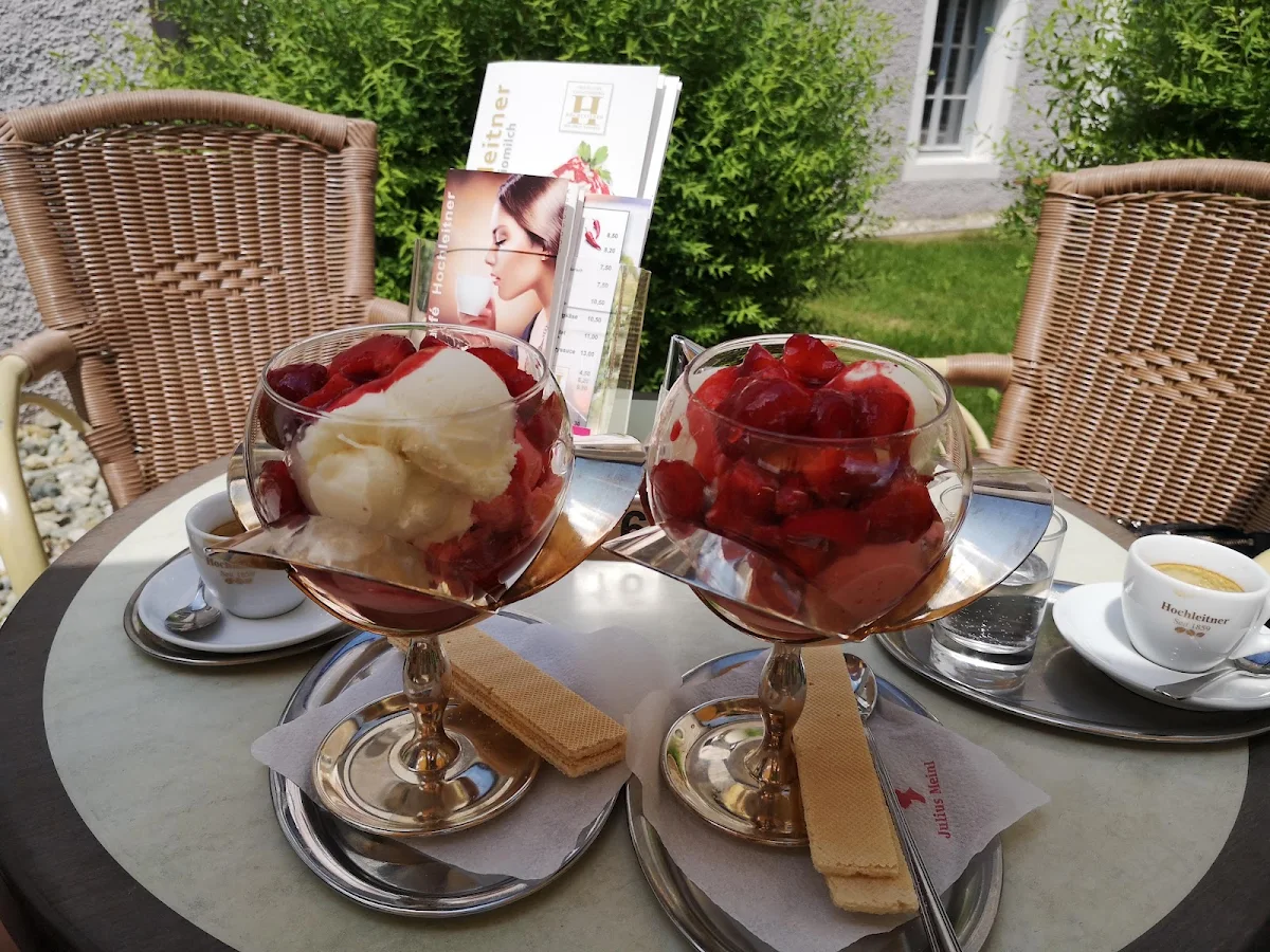 Erdbeerbecher