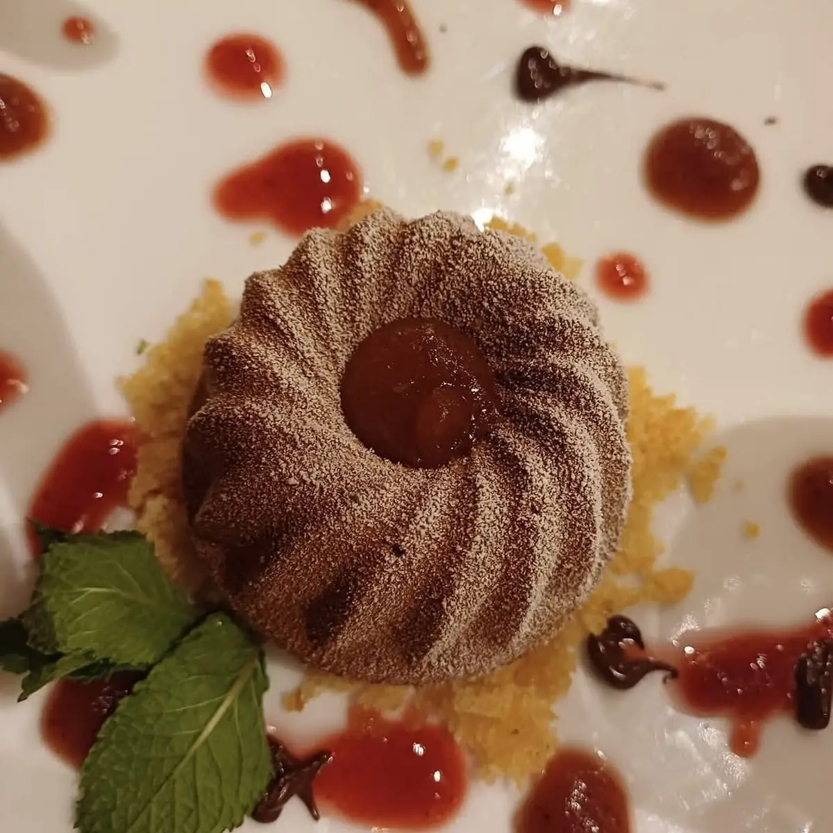 Lebckuchen-guglhupf