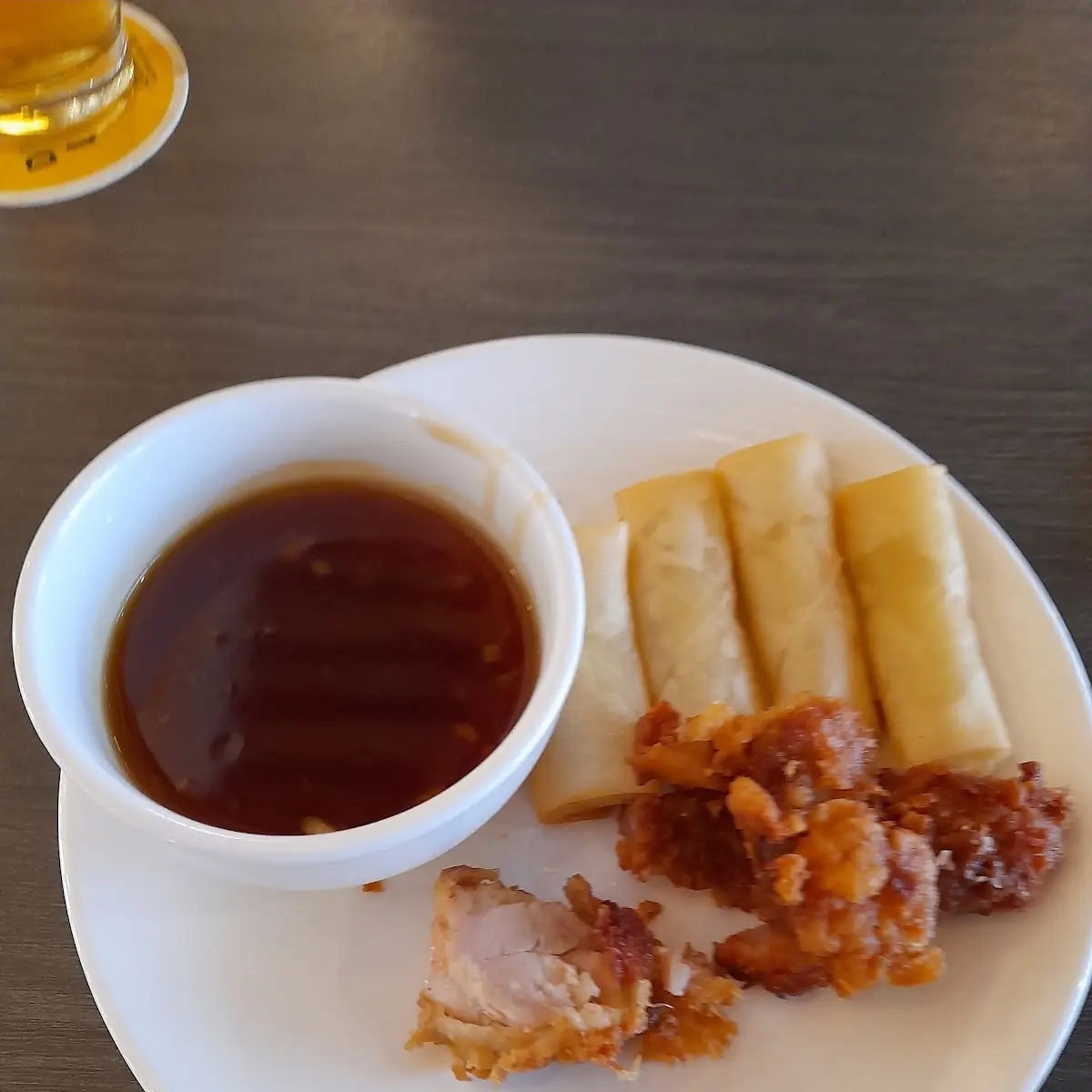 Frühlingsrolle Mit Sauce