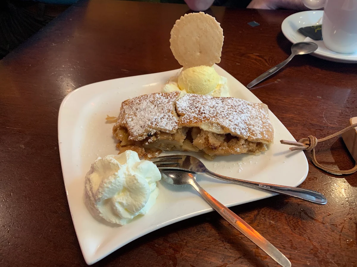 Apfelstrudel