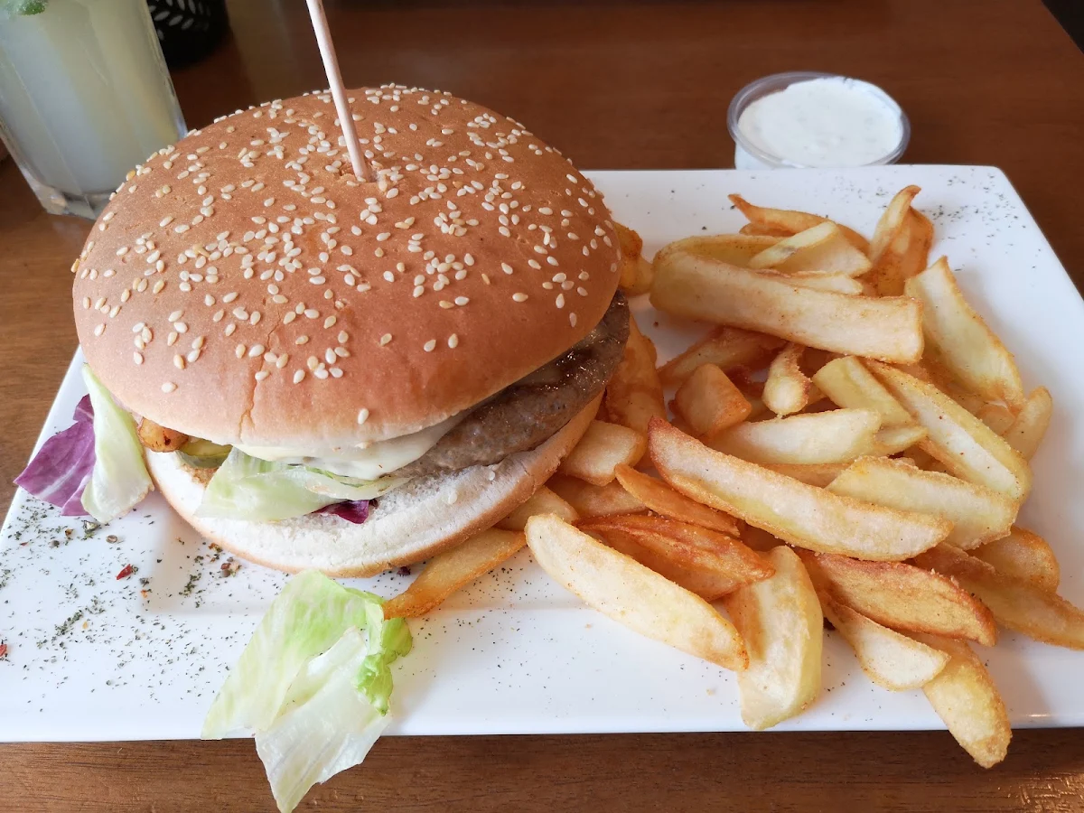 Burger Menü & Dipfries