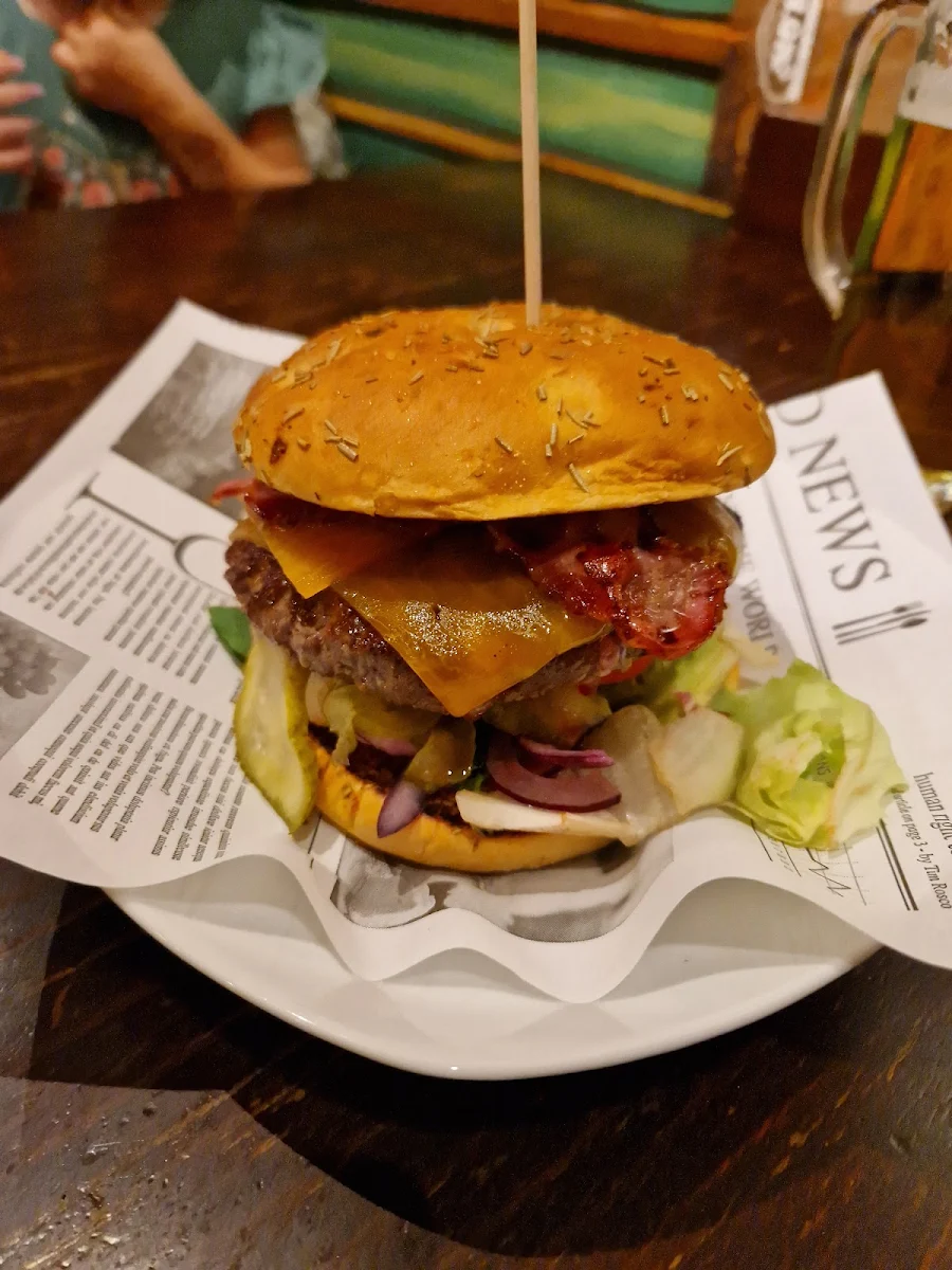 Hot Road Burger