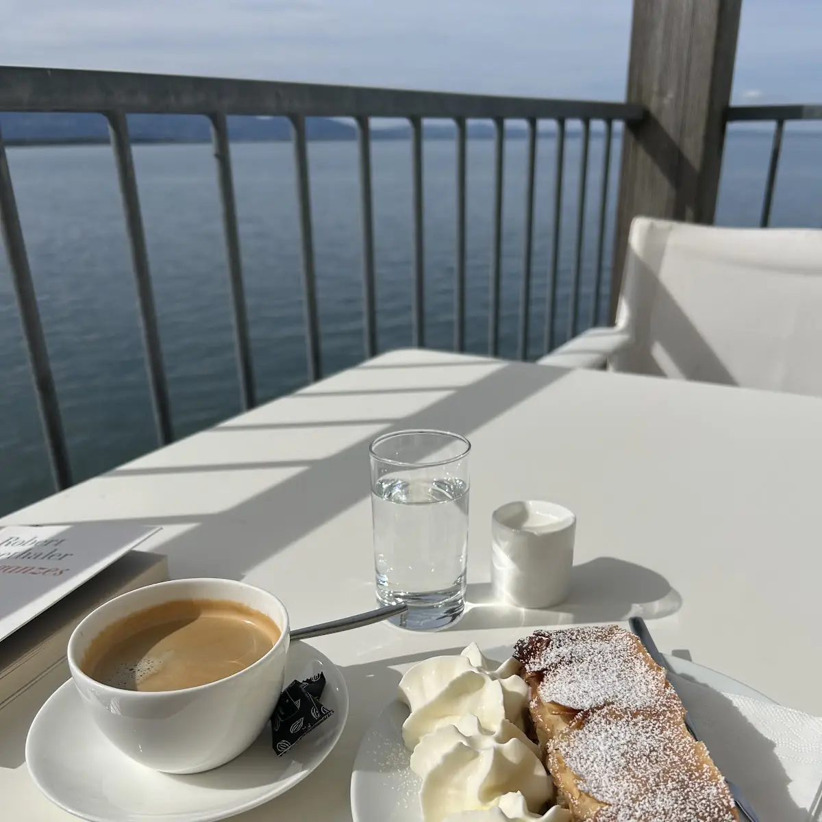 Verlängerter Mit Apfelstrudel
