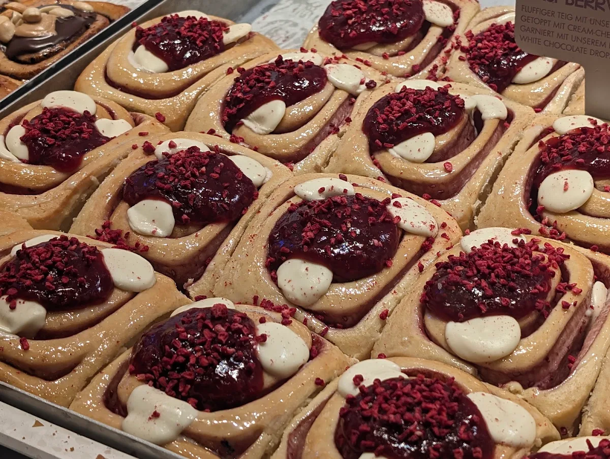 Raspberry White Chocolate Cinnamon Roll