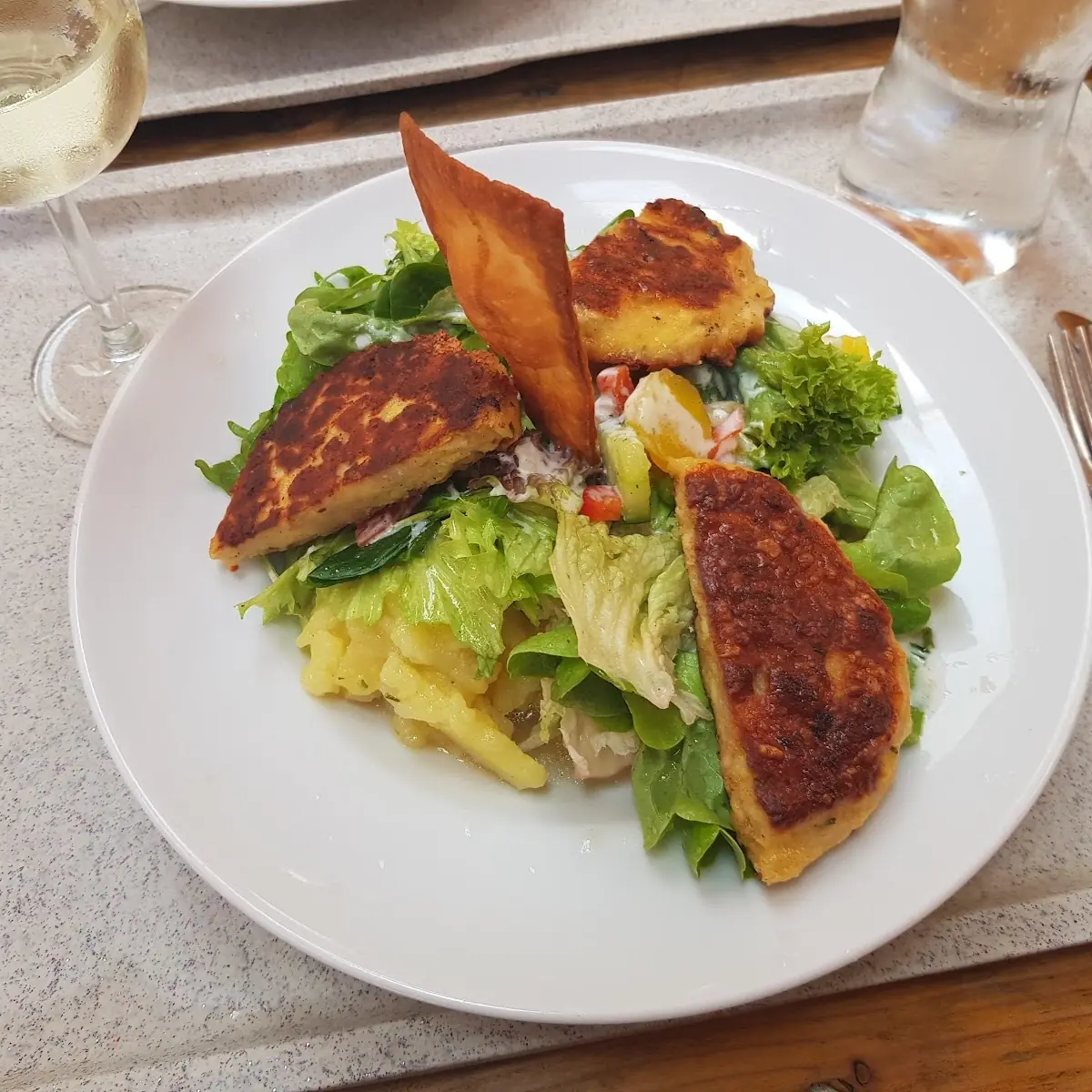 Salat Mit Kaspressknödel
