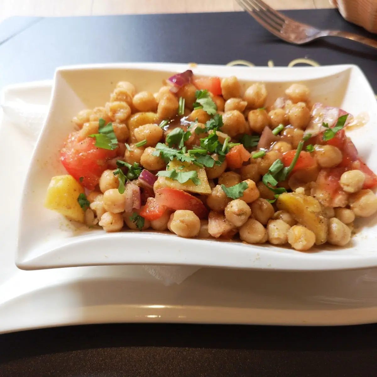 Chana Salat