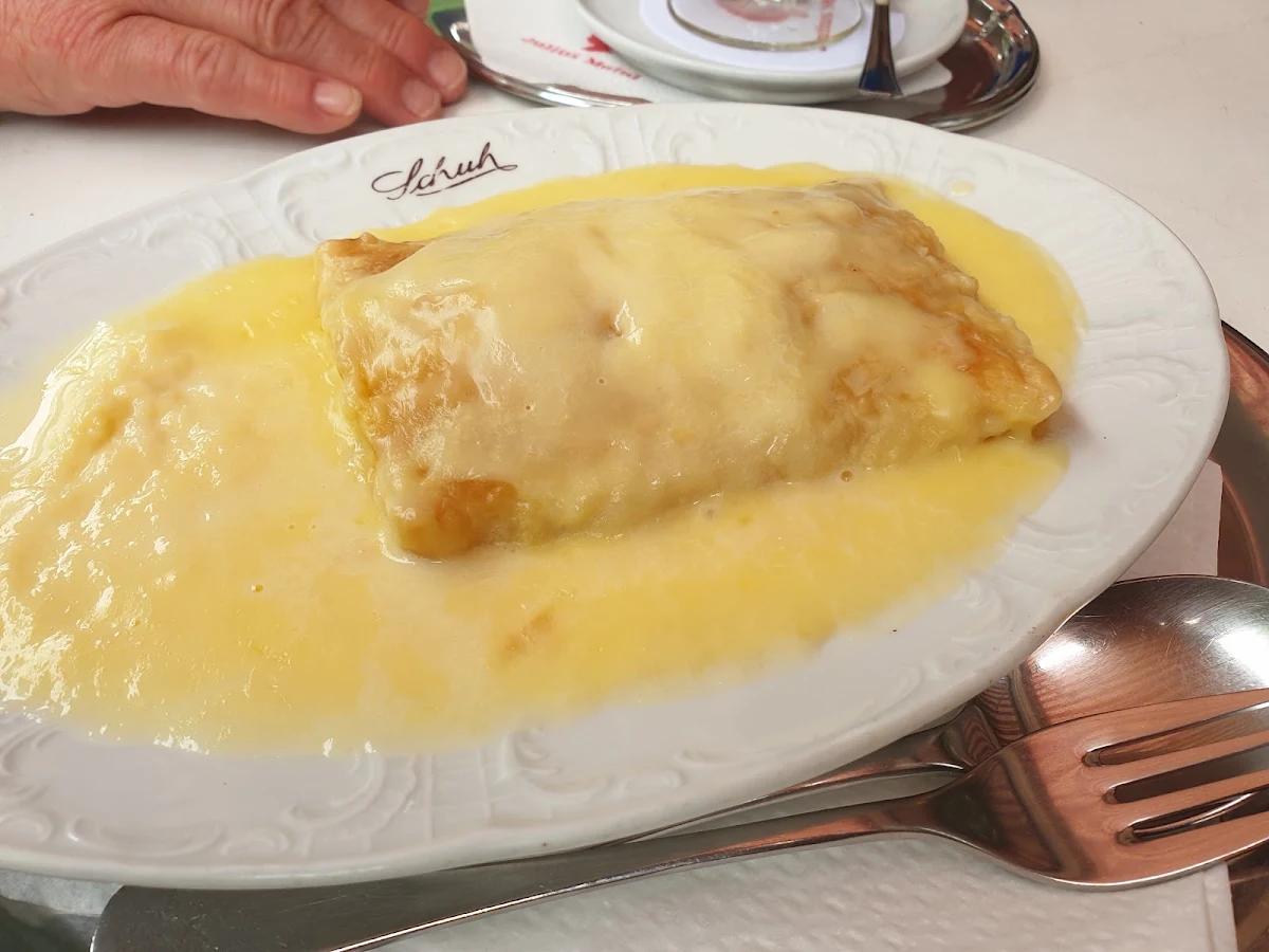 Topfenstrudel Mit Vanillesoße