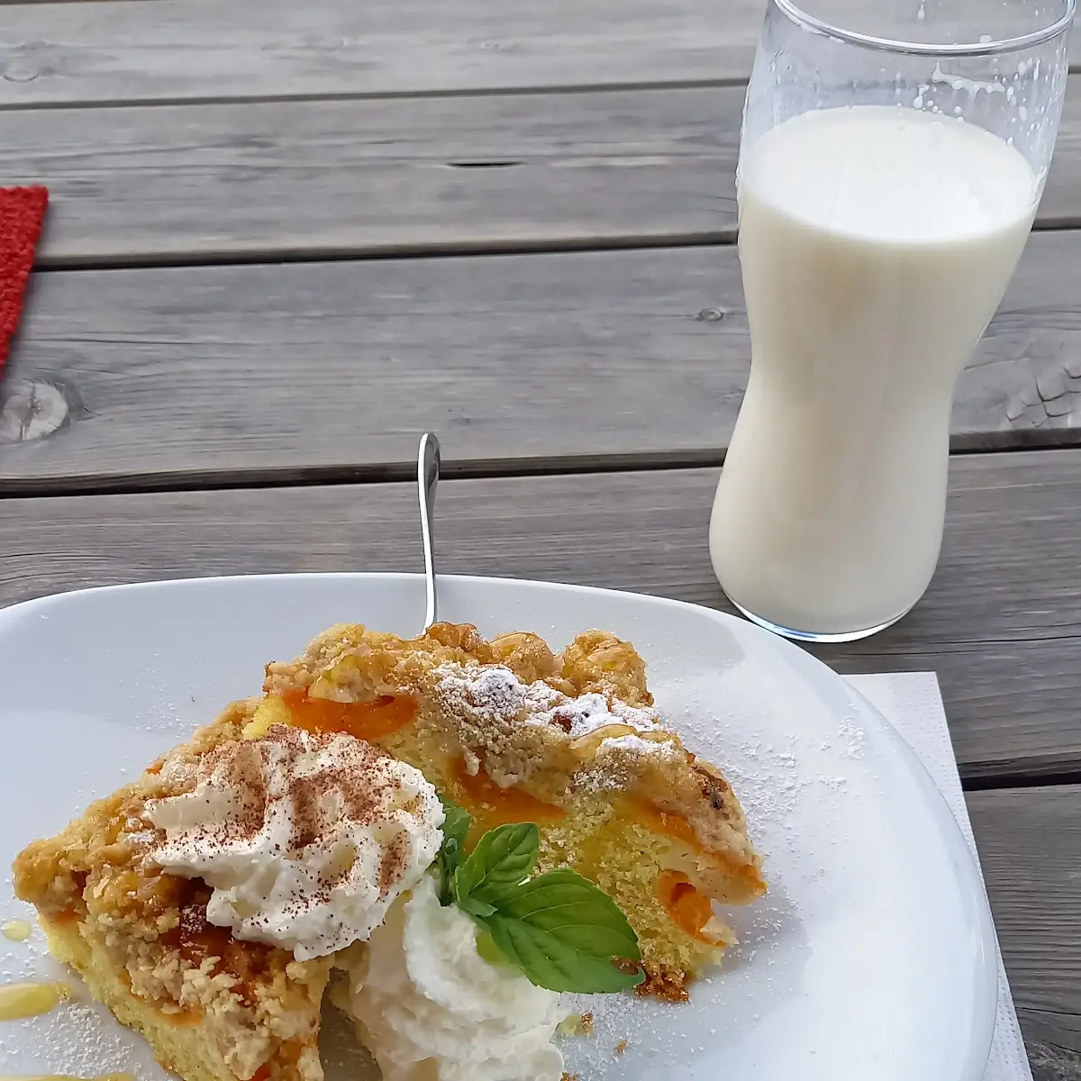 Marillen Streuselkuchen