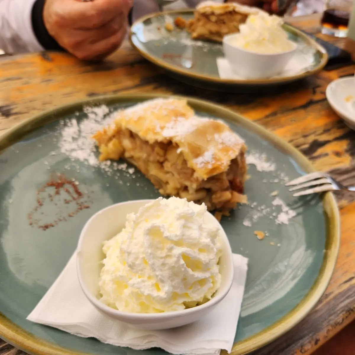 Apfelstrudel Witherspoon Chantilly