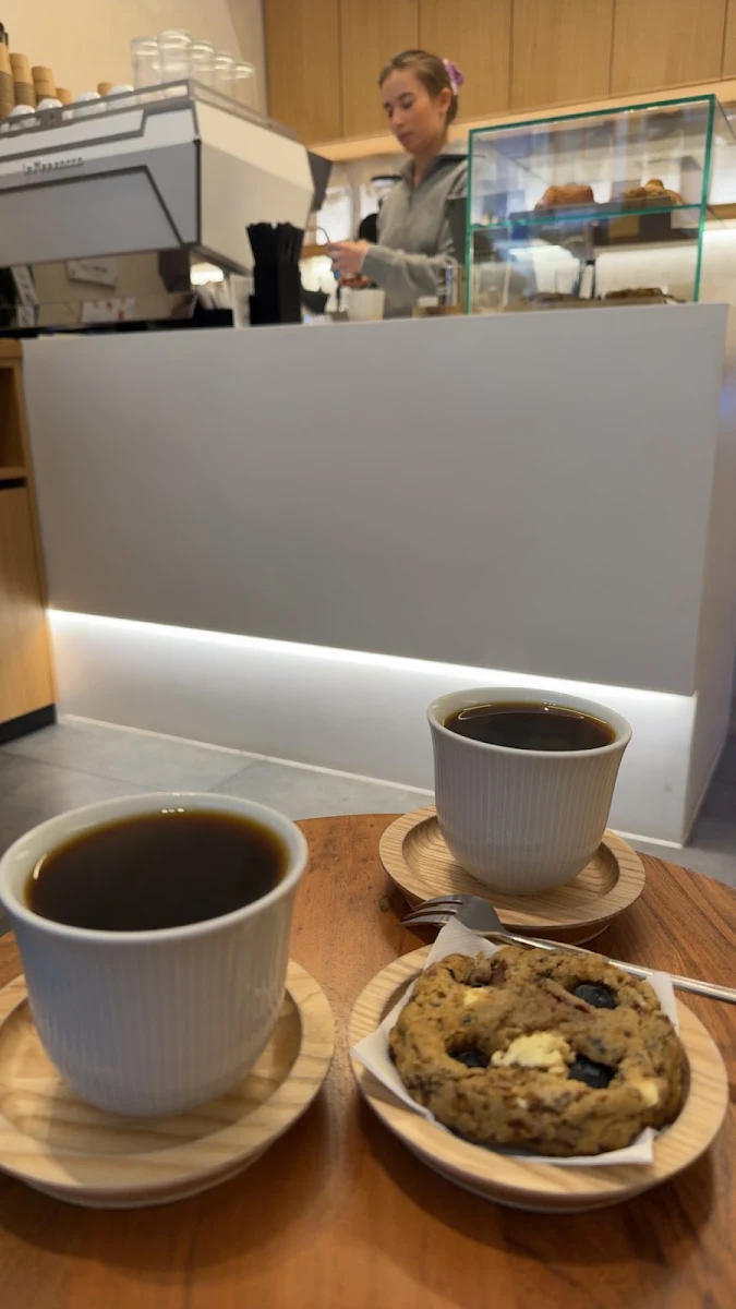v60 with Cookies