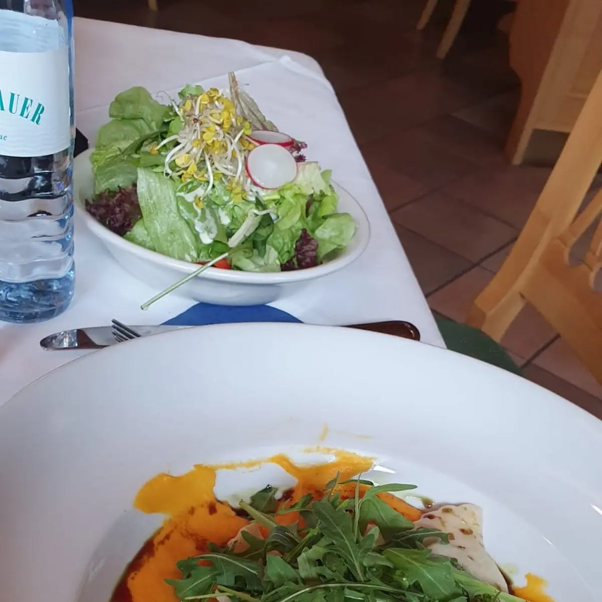 Bärlauchravioli Auf Kürbiscreme