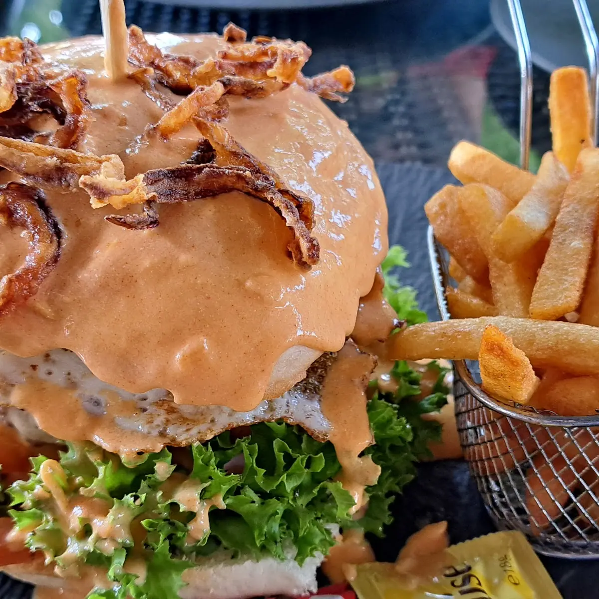 Überrascht Burger
