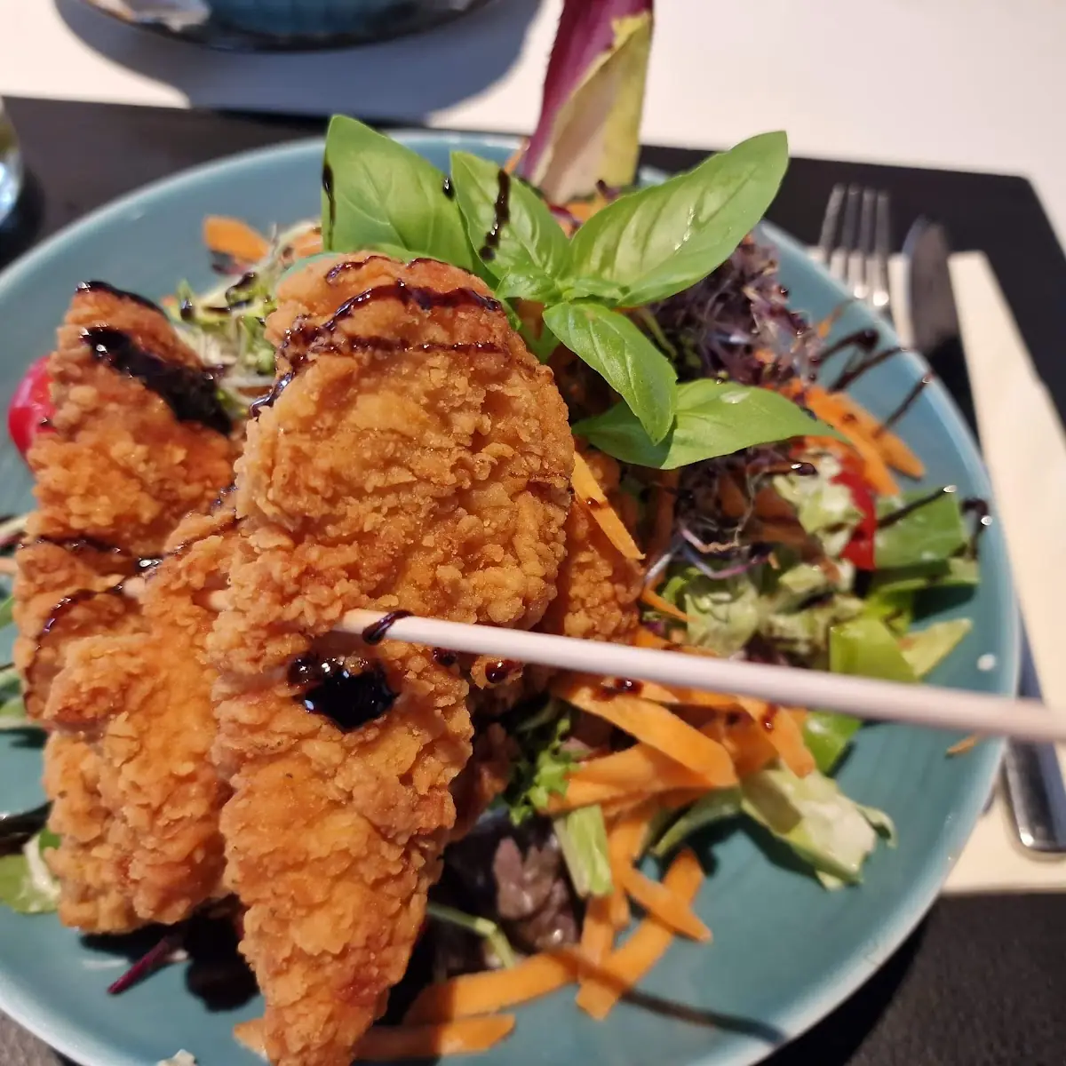 Backhendlsalat, Burger Lounge