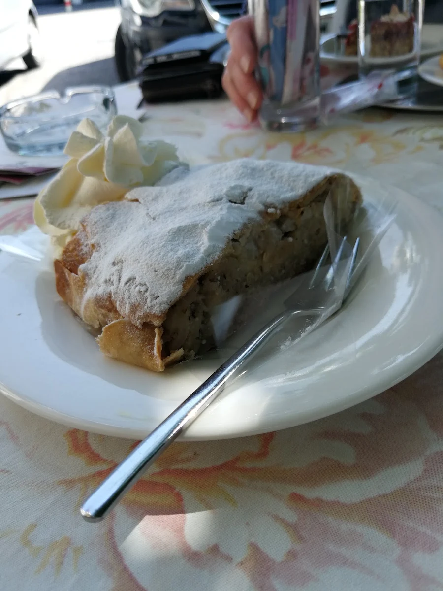 Apfelstrudel