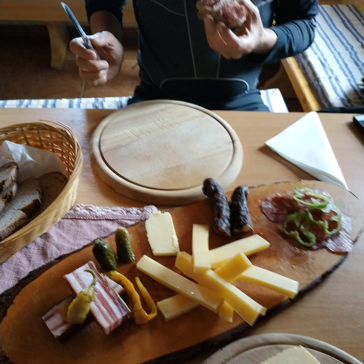 Affettato E Formaggi Locali