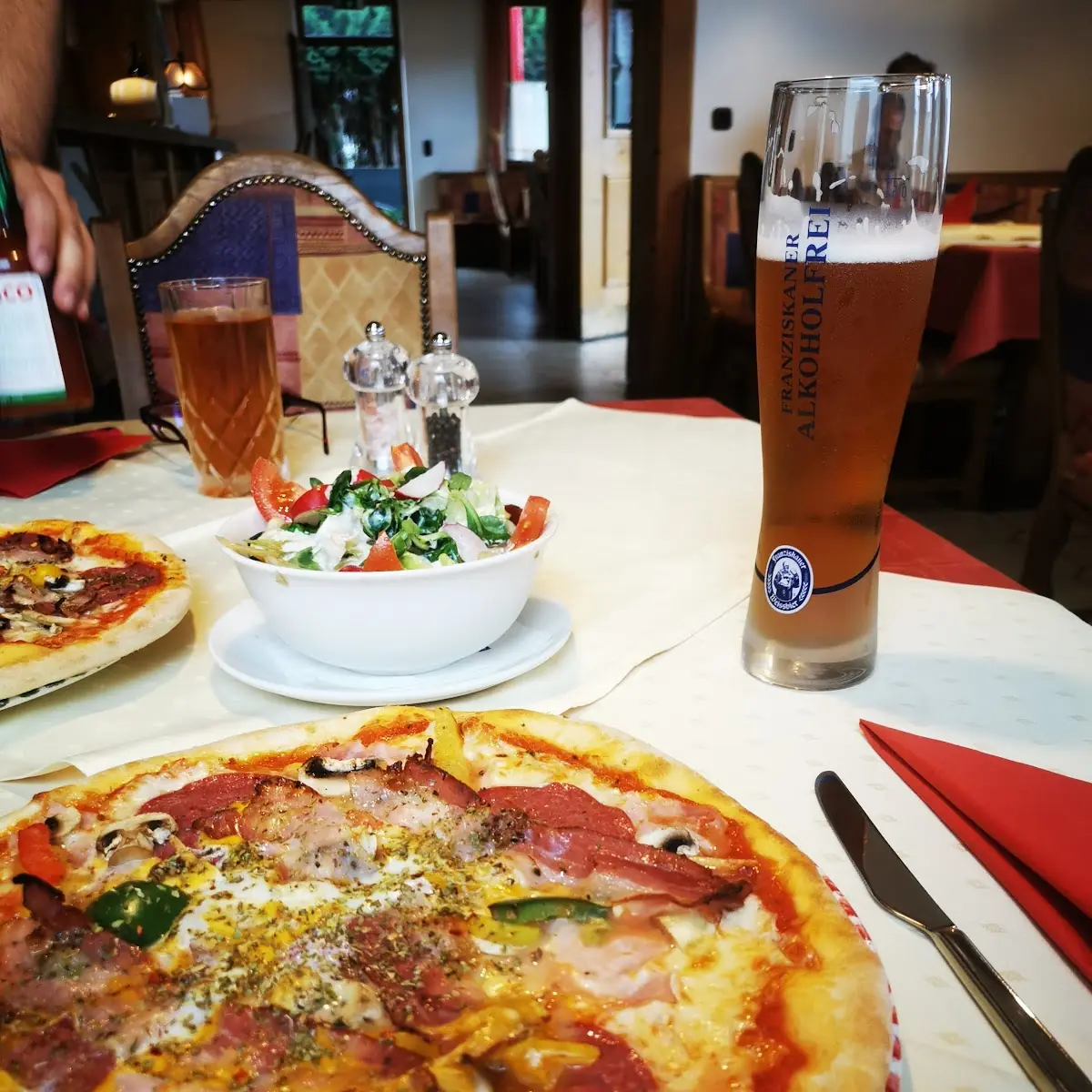 Hauspizza