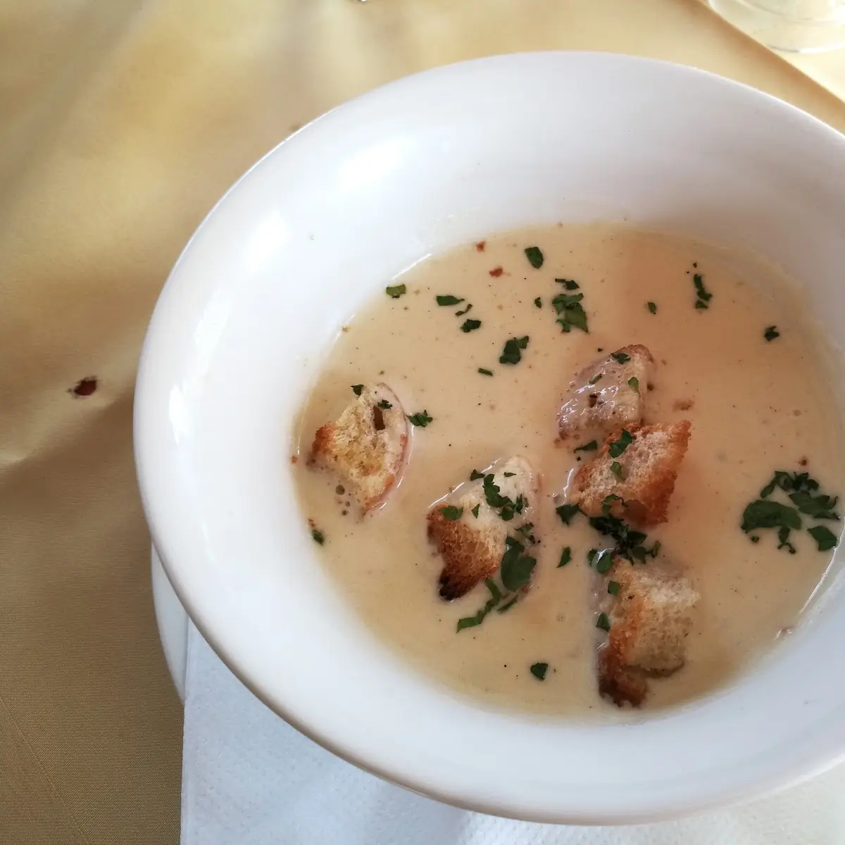 Knoblauchcremesuppe
