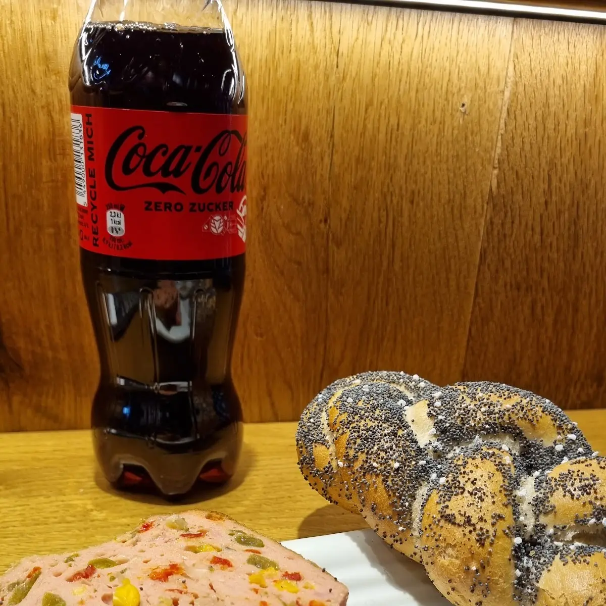 Leberkas Mit Chilli Und A Hoibe Bier