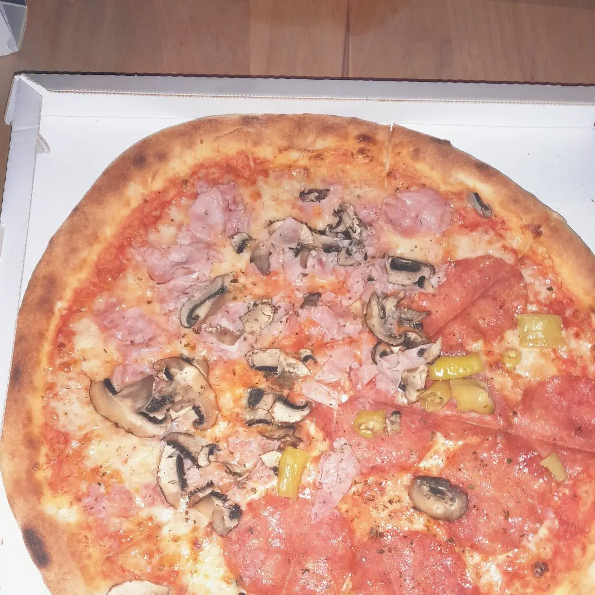 Hauspizza