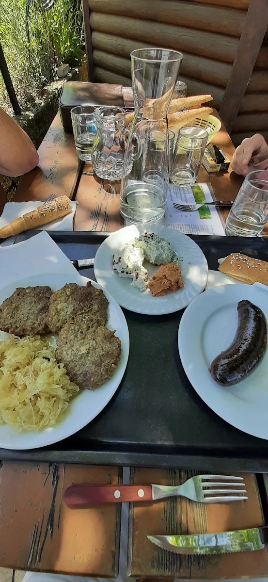 Fleischlabchen Und Blutwurst