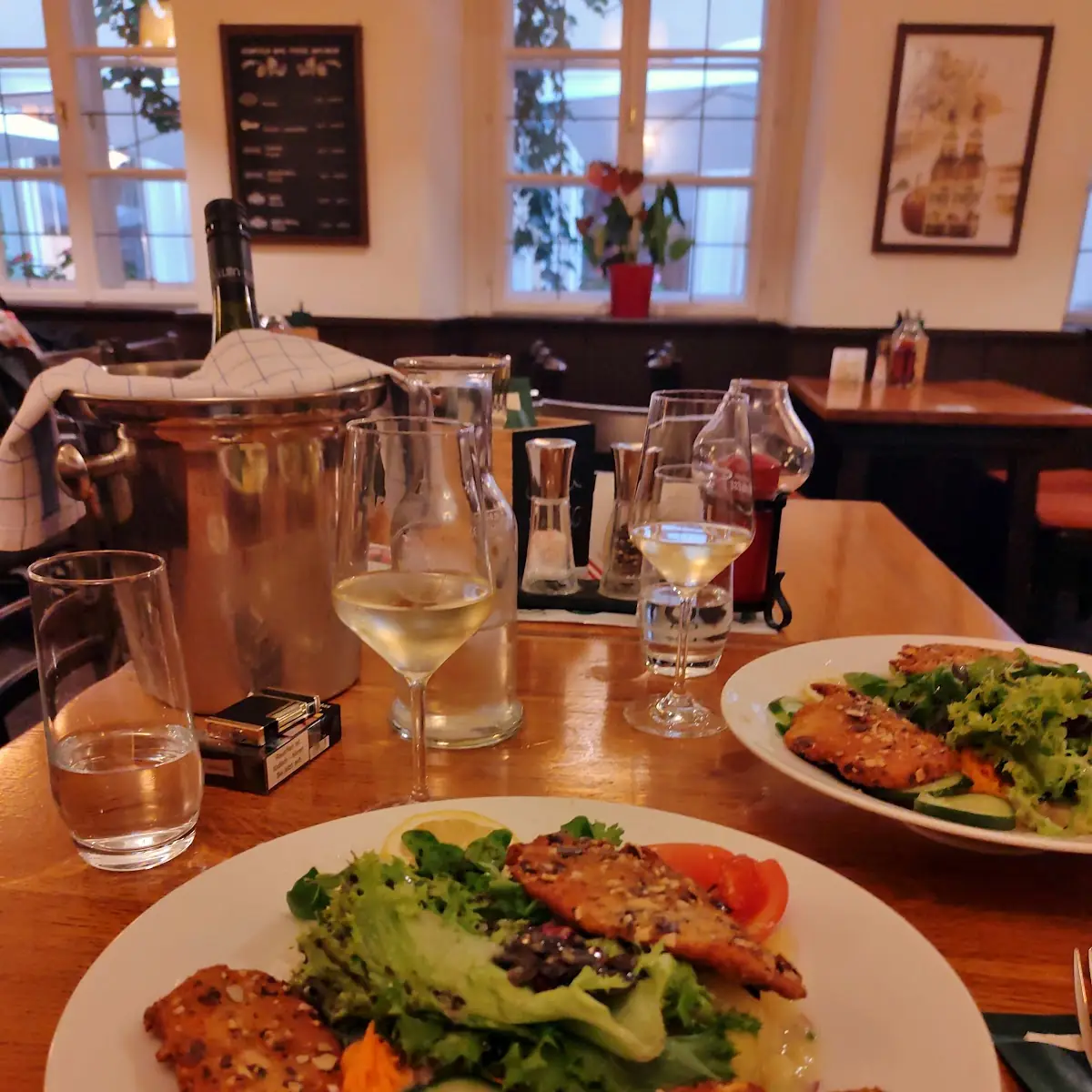 Steirischer Backhändlsalat