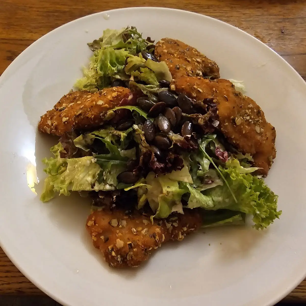 Steirischer Backhendelsalat