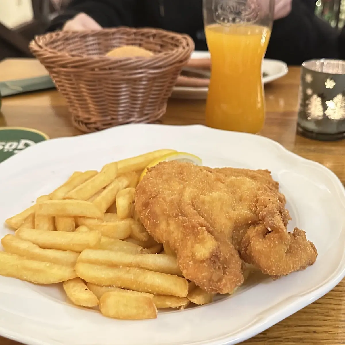 Wiener Schnitzel Kalb Mit Petersilienkartoffeln