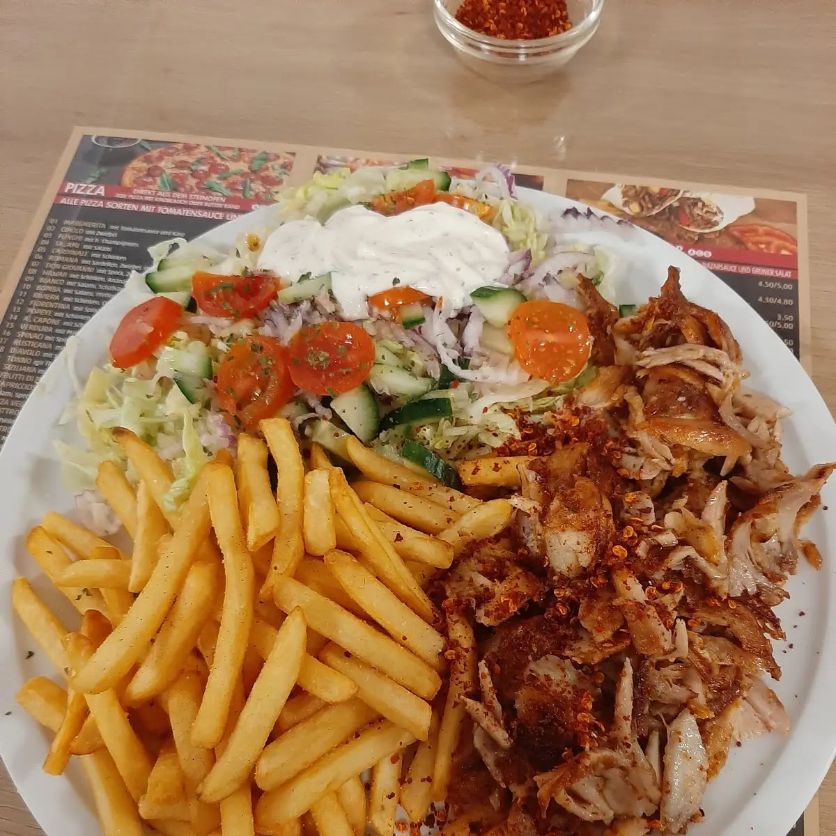 Hühner-kebap Teller