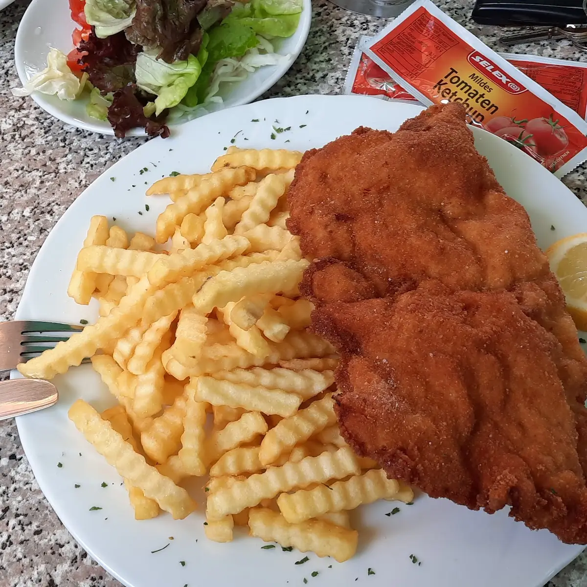 Schnitzel Mit Pommes