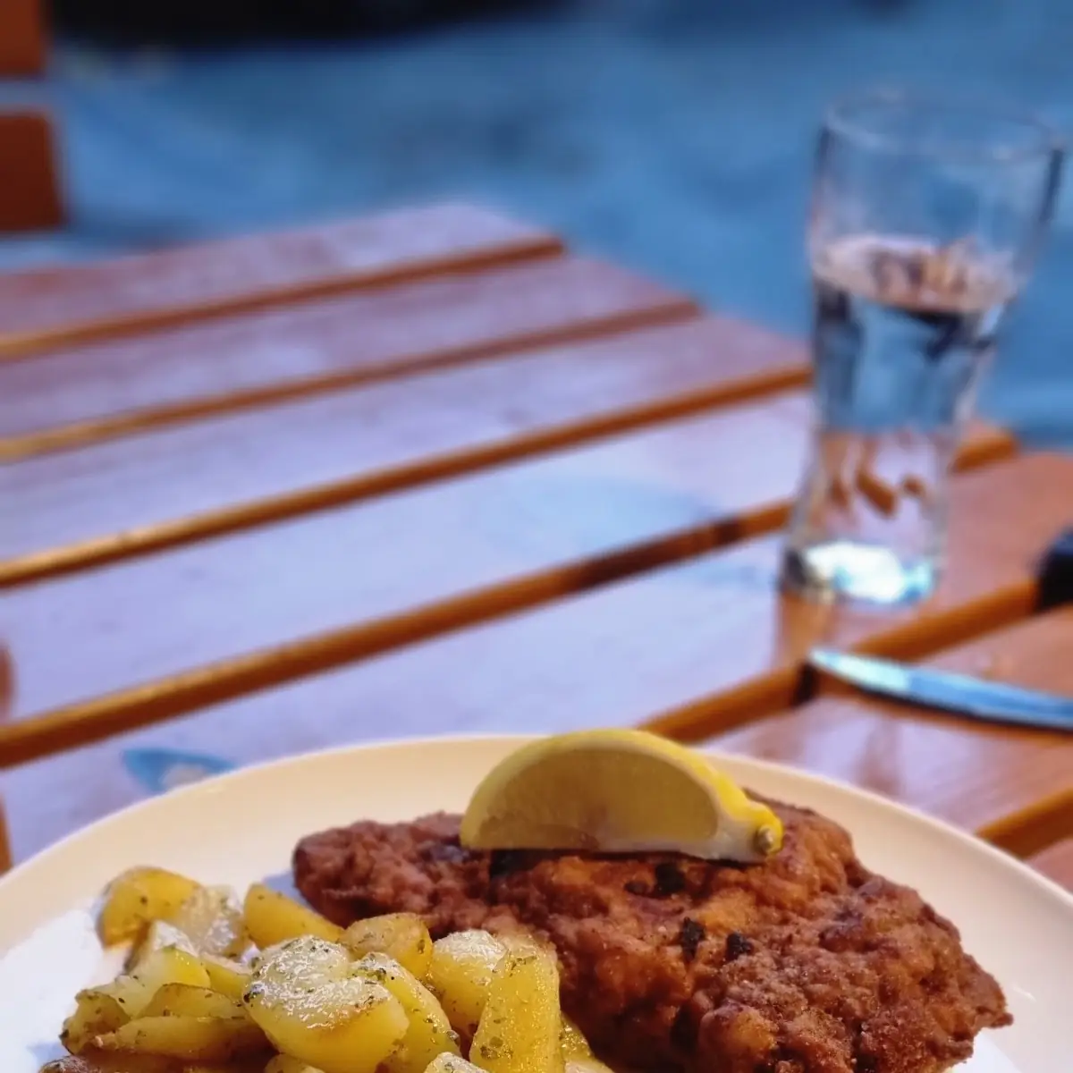 Cordon Bleu Mit Röstkartoffeln