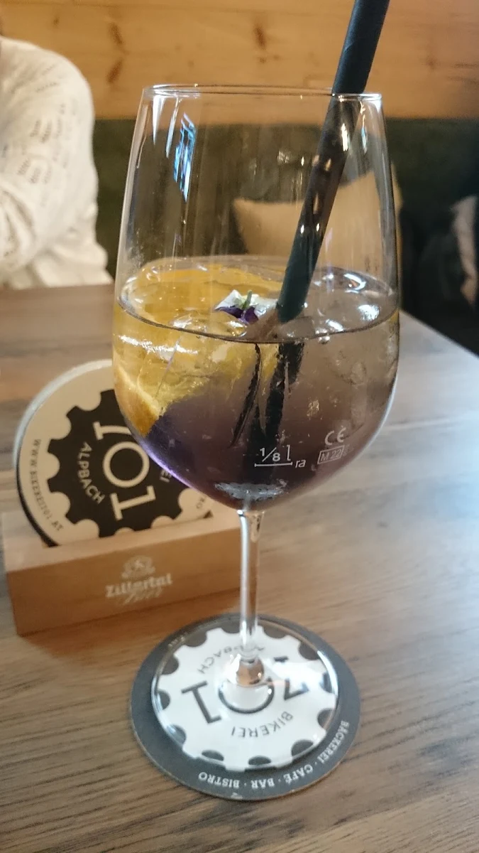 Veilchen Spritz