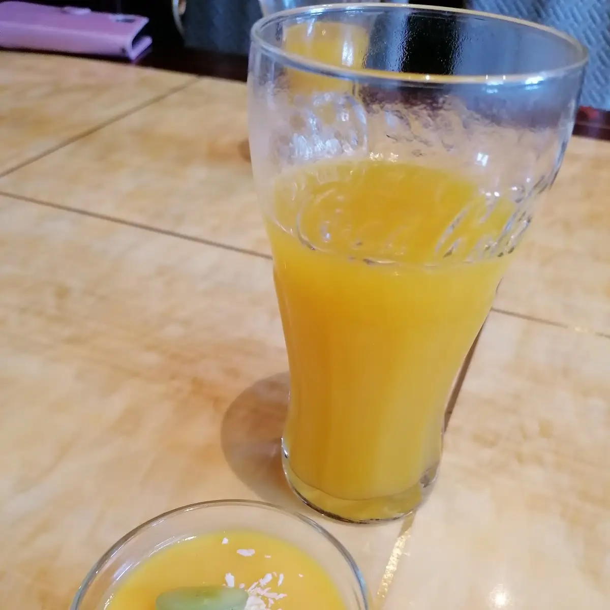 Dessert Und Mangosaft