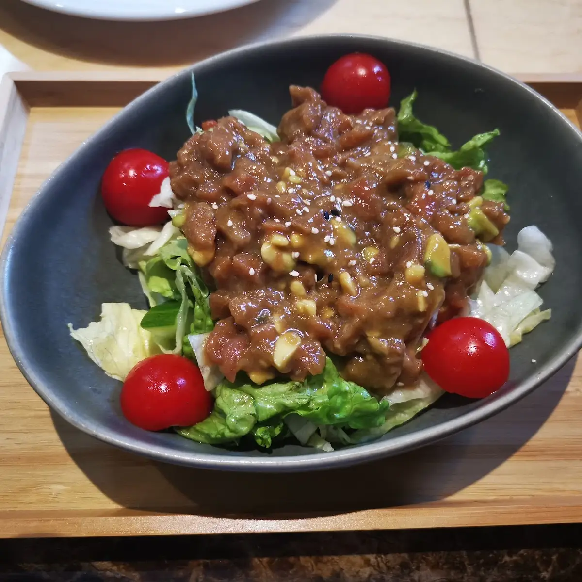 Tuna Tartar Salat