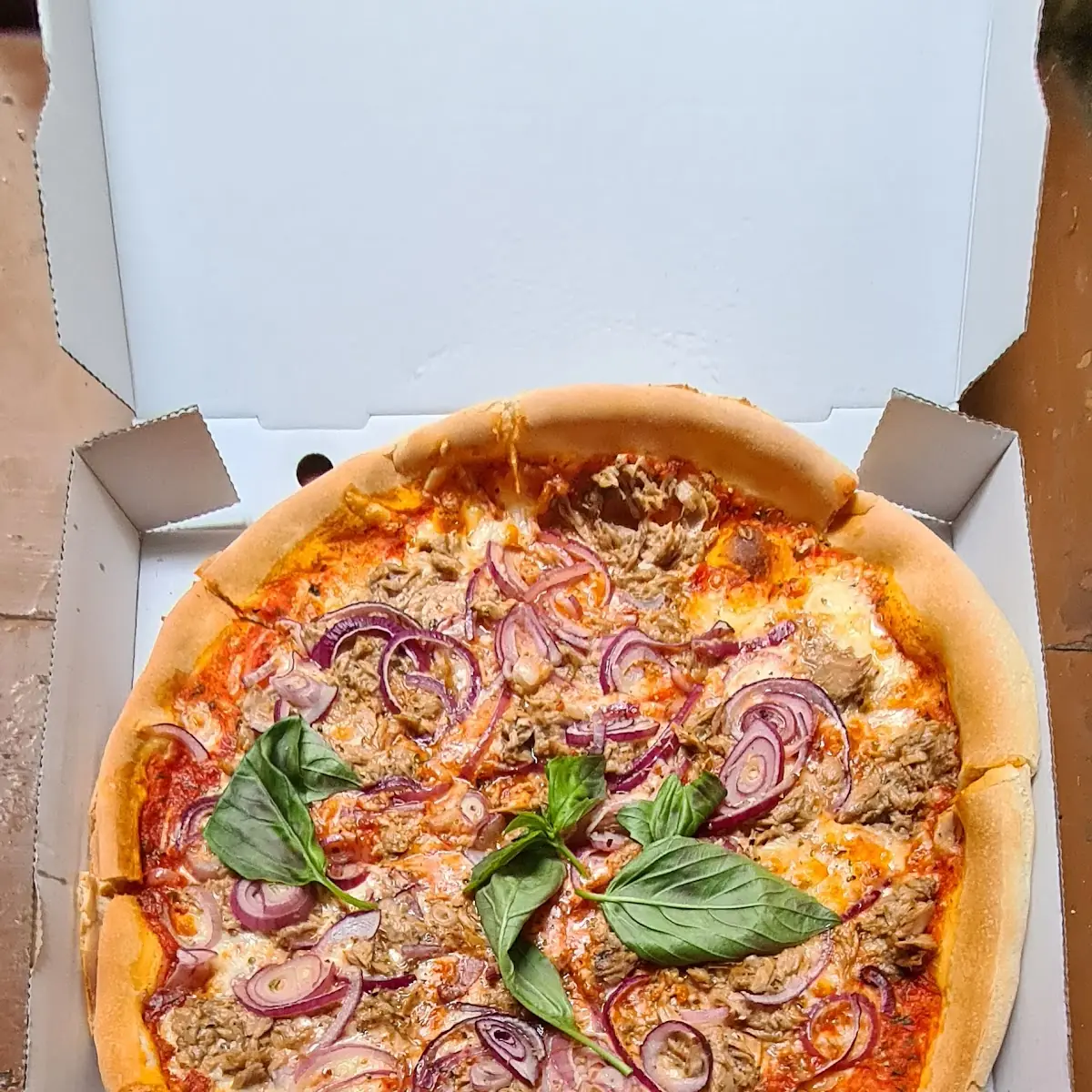 Pizza Tonno