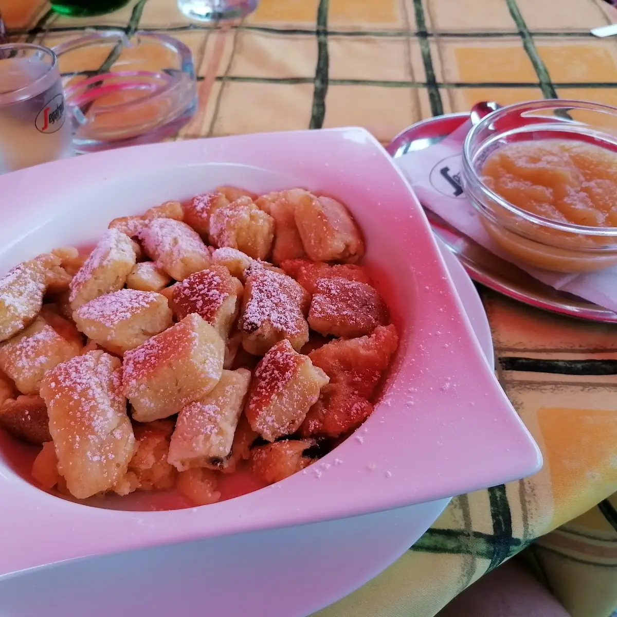 Kaiserschmarrn Mit Apfelkompott