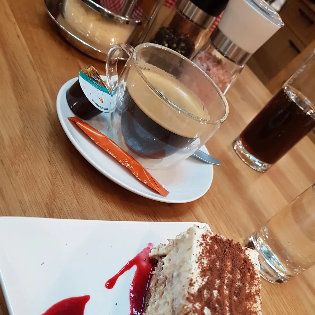 Tiramisu Und Kaffee
