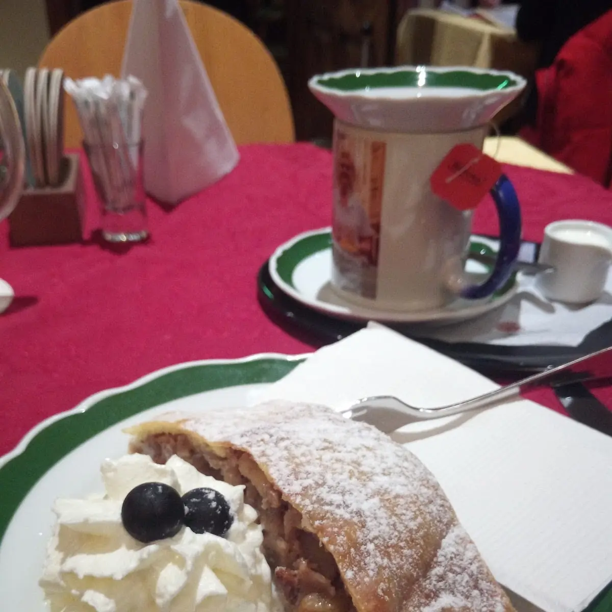 Apfelstrudel