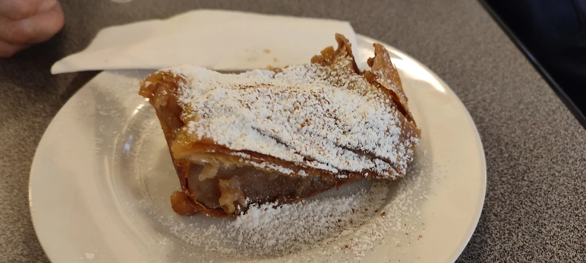 Hausgemachter Apfelstrudel