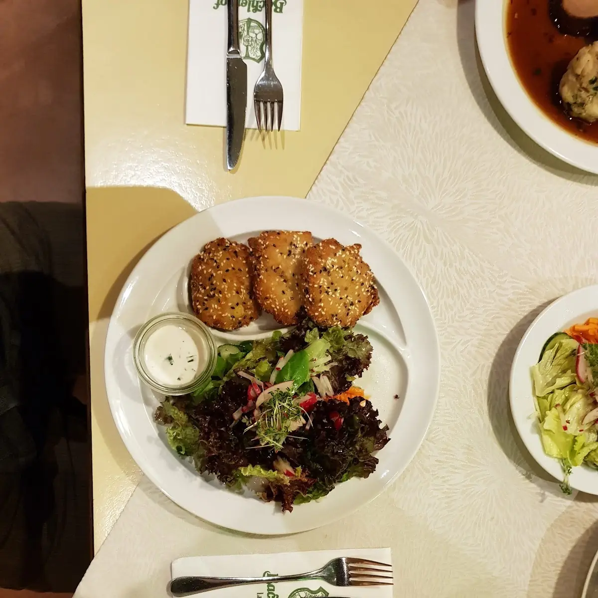 Gemüselaibchen Mit Salat