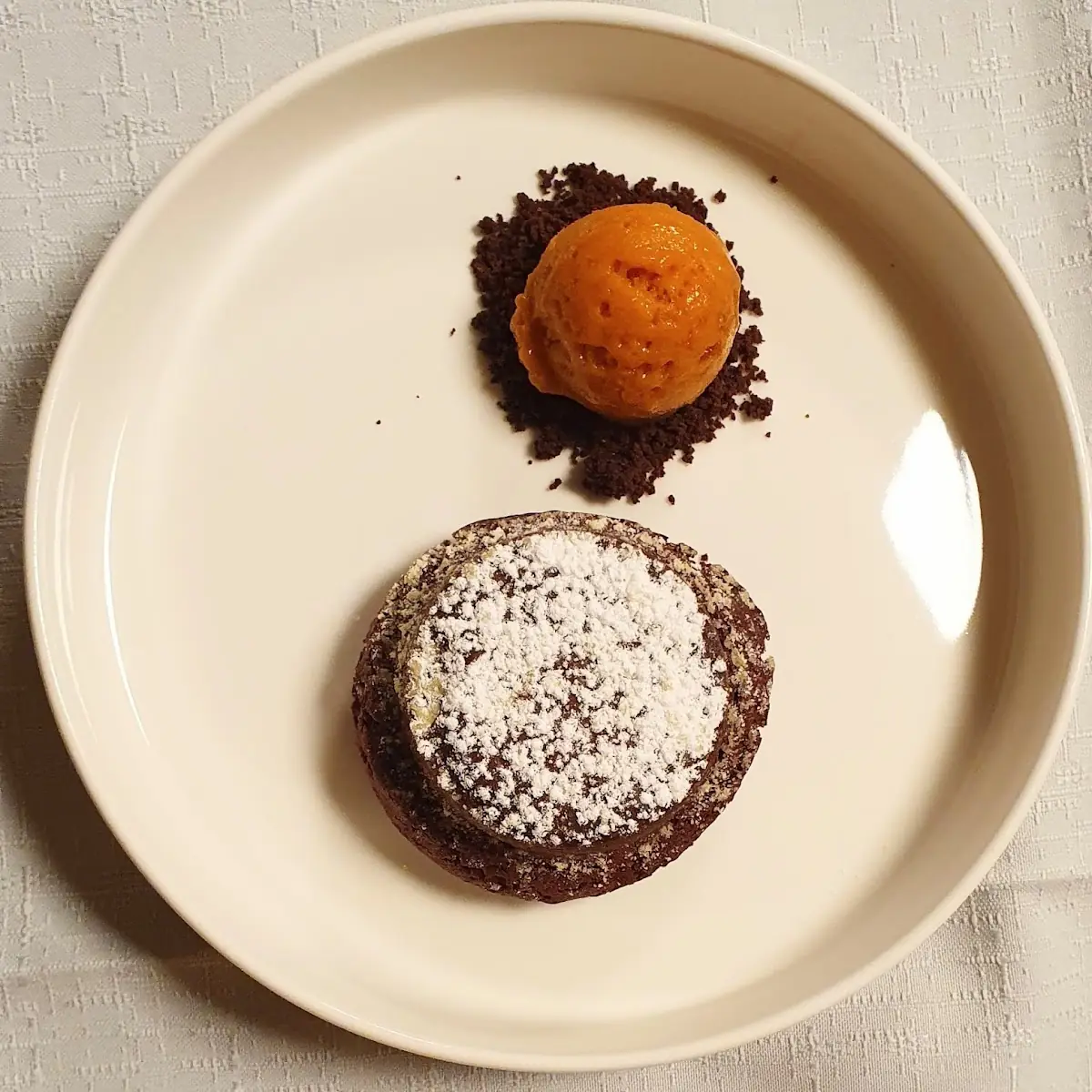 Zotter Schokolade Schokoküchlein Mit Flüssigem Kern Selbstgemachtes Marillensorbet