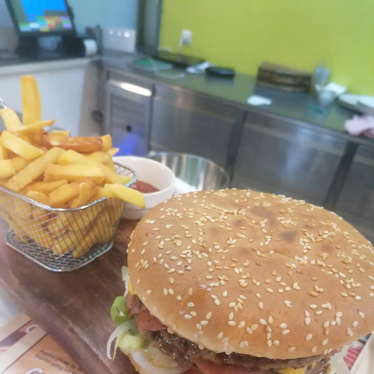 Texas Burger Mfg Fr Weber Noémi