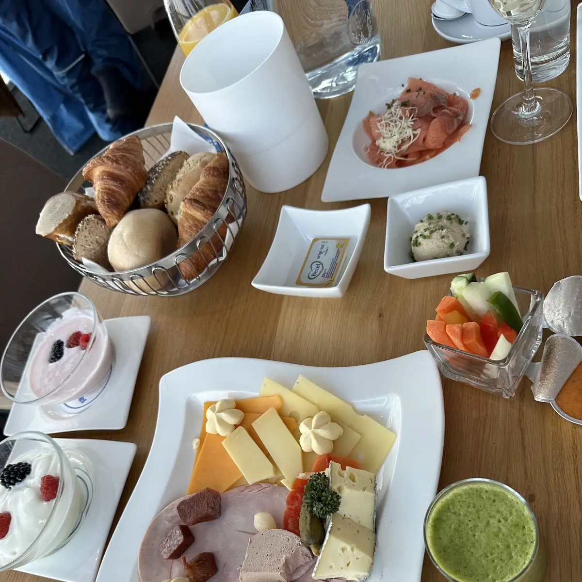 Breakfast Table