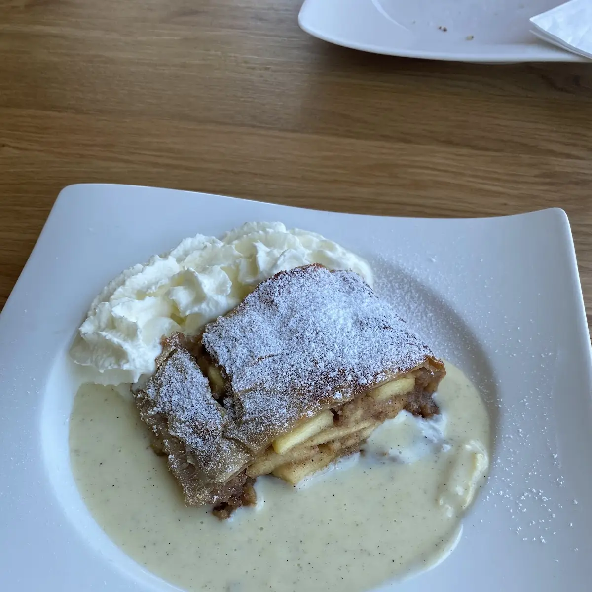 Strudel Con Panna