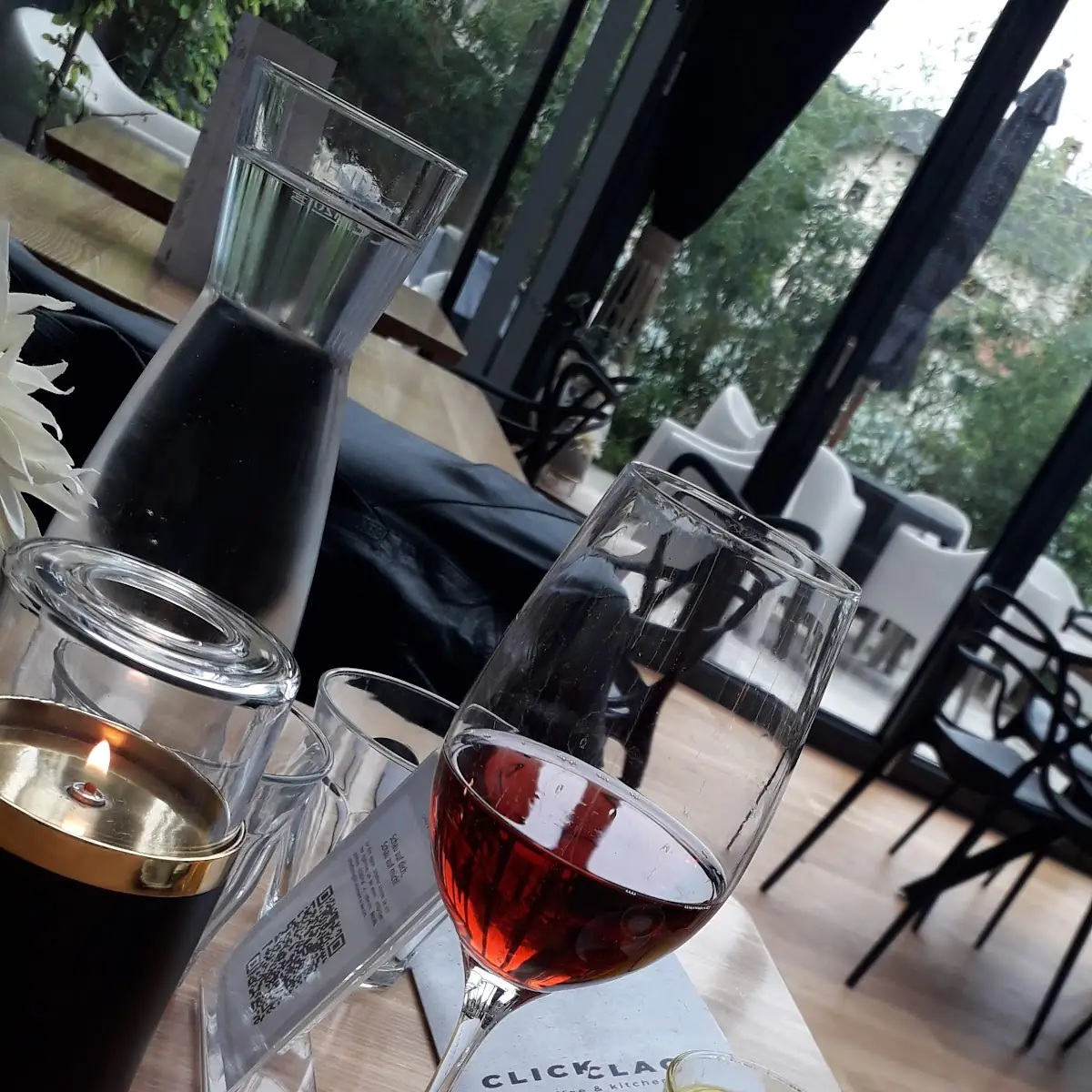 Uhudlersekt