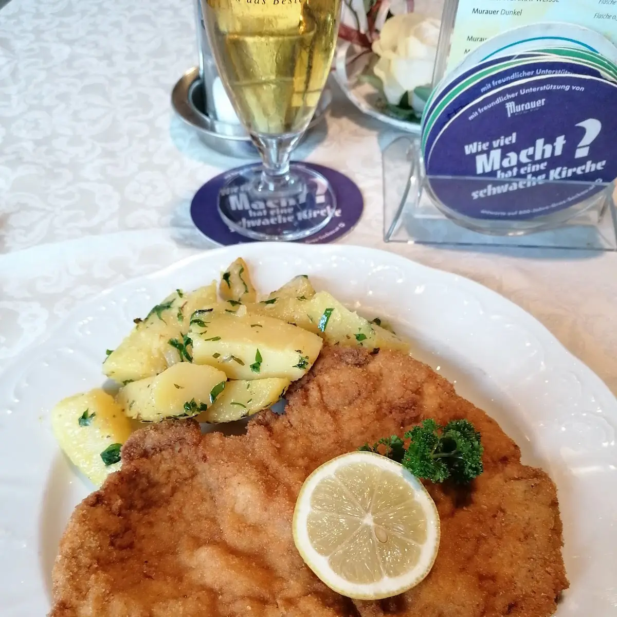 Wienerschnitzel Mit Reis Und Kartoffel