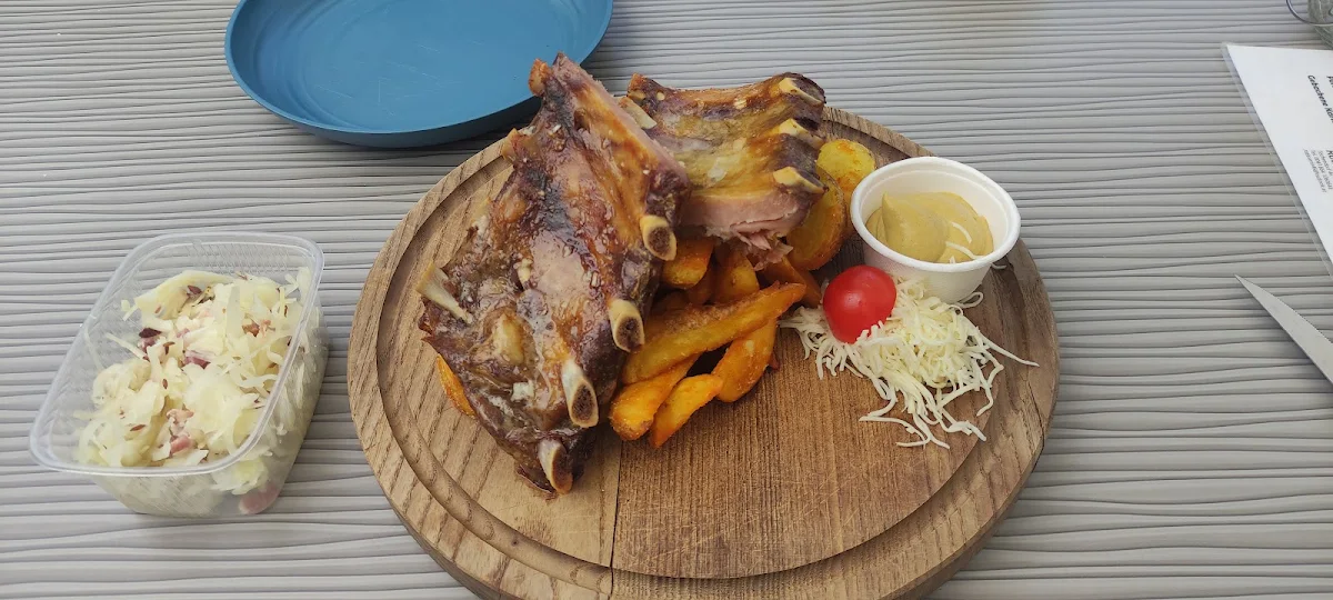 Gebratene Schweinsripperl