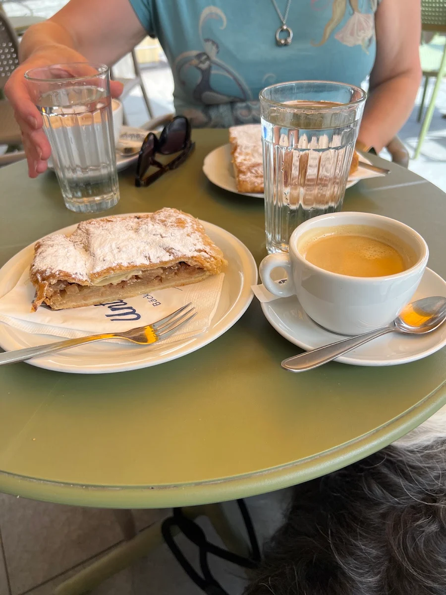 Apfelstrudel